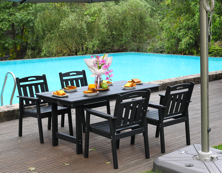 Black HDPE 4-Píosa Itheacháin Allamuigh Set le Backrest Ingearach